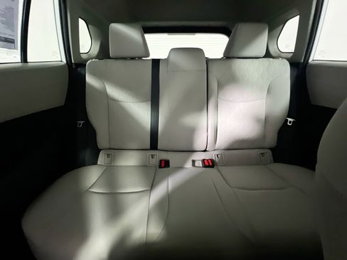 Used 2022 Toyota Corolla Cross LE FWD image 33