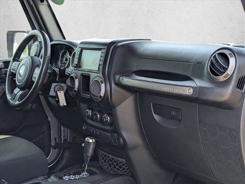 Used 2016 Jeep Wrangler Unlimited Sport w/ Connectivity Group image 21