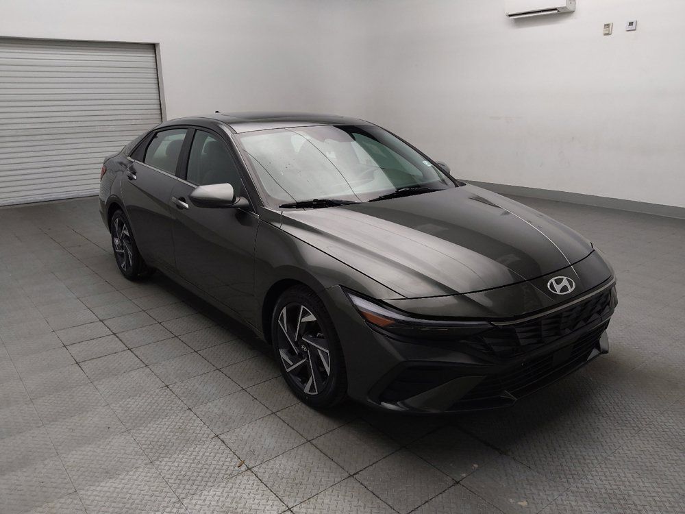 Used 2024 Hyundai Elantra SEL w/ Convenience Package FWD image 14