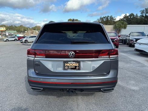 Certified 2025 Volkswagen Atlas SE w/ Panoramic Sunroof Package image 5