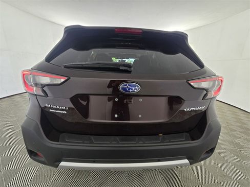 Used 2024 Subaru Outback Limited image 13