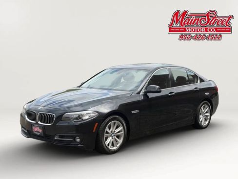 Used 2016 BMW 528i xDrive Sedan AWD/4WD image 3