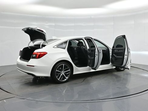 Used 2024 Honda Civic Touring image 5