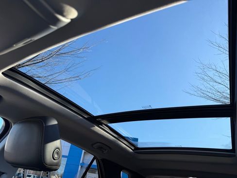 Used 2022 Chevrolet Equinox Premier image 25