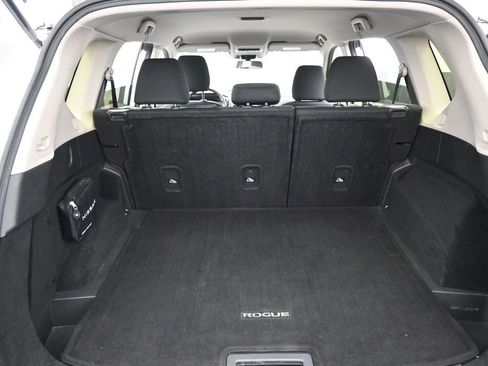 Used 2023 Nissan Rogue S FWD image 27