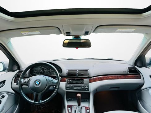 Used 2005 BMW 325i Sedan RWD image 13