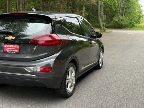 Used 2018 Chevrolet Bolt LT FWD image 6