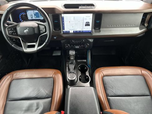 Used 2023 Ford Bronco Outer Banks AWD/4WD image 12