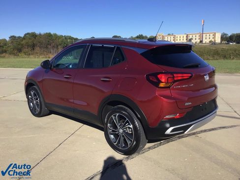 Used 2022 Buick Encore GX Select image 10