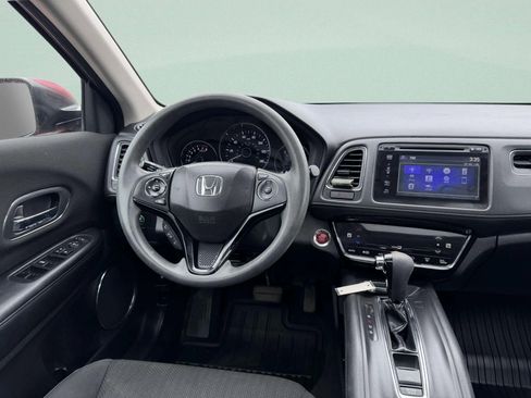 Used 2017 Honda HR-V EX image 25