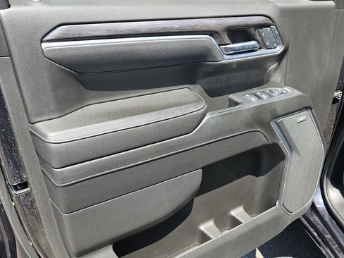 Used 2024 Chevrolet Silverado 1500 LTZ AWD/4WD image 11
