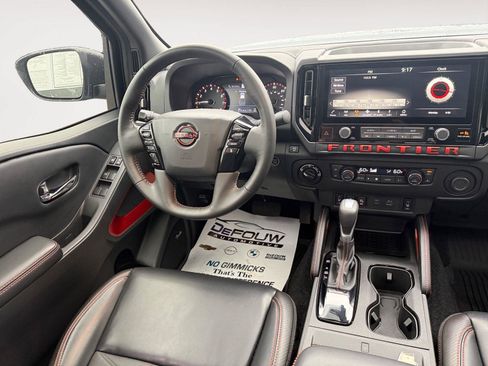 Used 2025 Nissan Frontier PRO-4X w/ Pro Premium Package AWD/4WD image 11