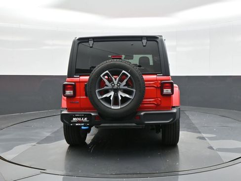 Used 2024 Jeep Wrangler Unlimited w/ Convenience Group image 6