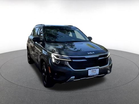 Used 2025 Kia Seltos S FWD image 3
