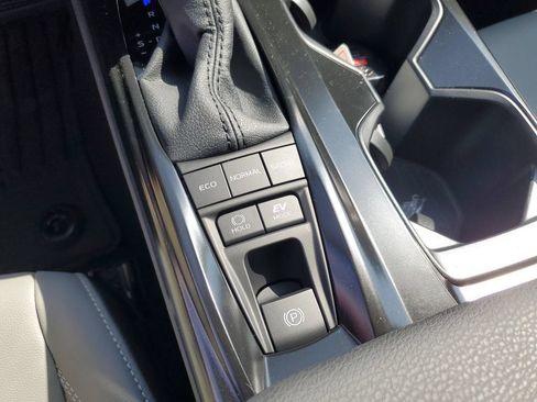 New 2026 Toyota Camry SE w/ Convenience Package FWD image 16