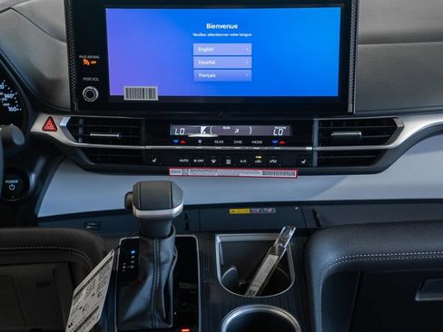New 2026 Toyota Sienna XLE FWD image 21
