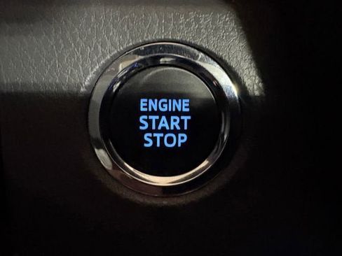 Certified 2022 Toyota Camry XLE w/ Navigation Package image 28