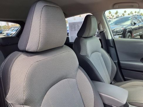Certified 2024 Subaru Crosstrek 2.0i Premium AWD/4WD image 19
