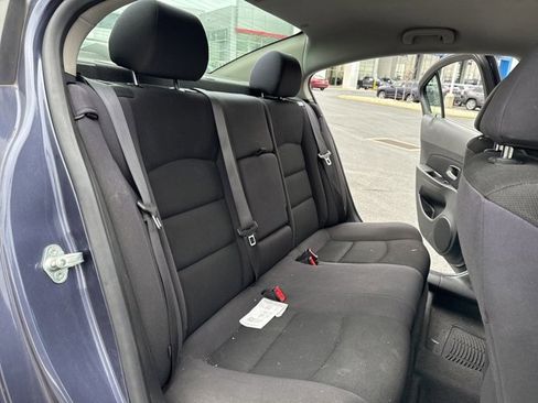 Used 2014 Chevrolet Cruze LT image 14