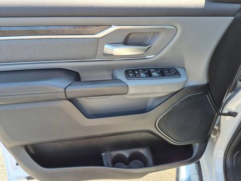 Used 2019 RAM 1500 Big Horn AWD/4WD image 10