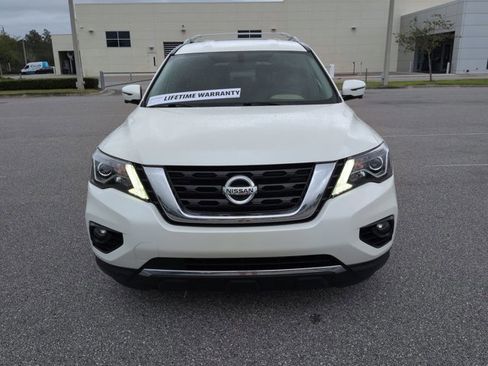Used 2020 Nissan Pathfinder SL FWD image 10