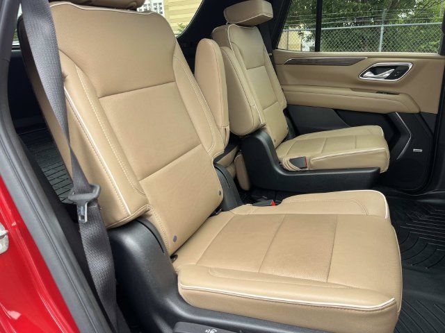 Used 2023 Chevrolet Tahoe Premier w/ Premium Package RWD image 28