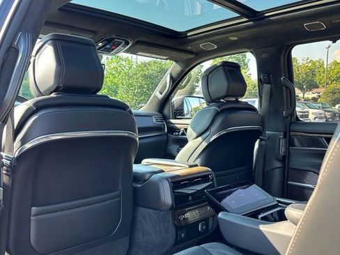 Used 2022 Jeep Grand Wagoneer Series II w/ Premium Group II AWD/4WD image 26