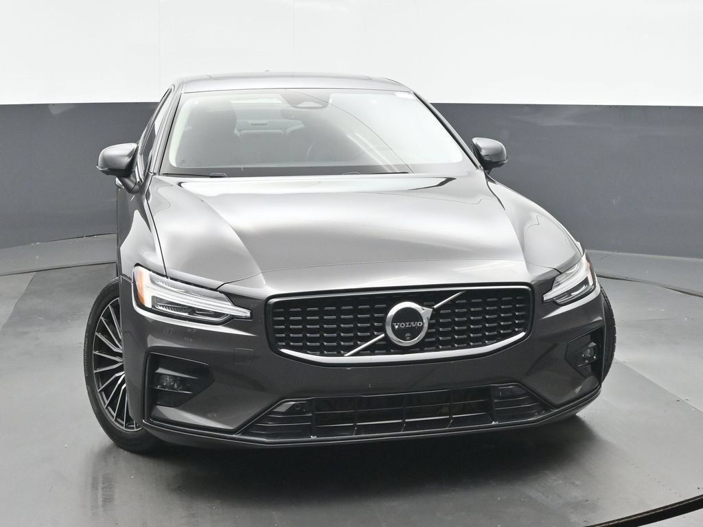 Used 2024 Volvo S60 B5 Plus AWD/4WD image 8