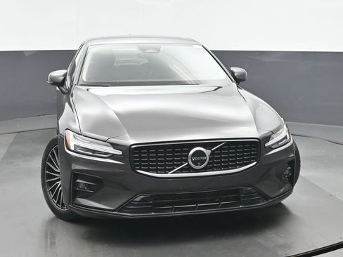 Used 2024 Volvo S60 B5 Plus AWD/4WD image 8