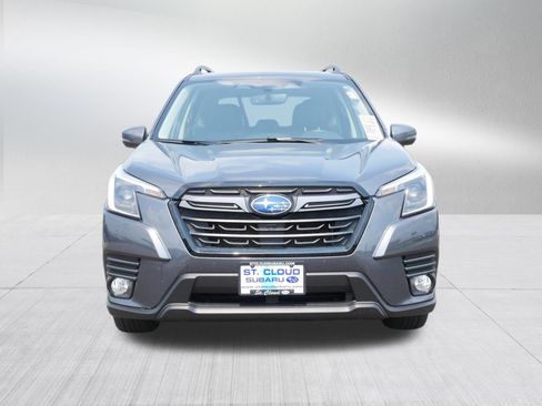 Used 2023 Subaru Forester Limited AWD/4WD image 2