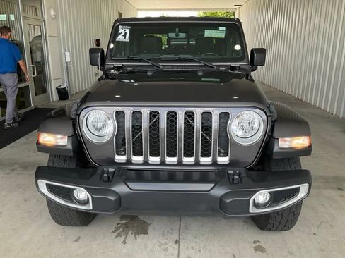 Used 2021 Jeep Gladiator Overland w/ Popular Equipment Package AWD/4WD image 23