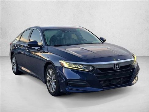 Used 2018 Honda Accord LX image 3