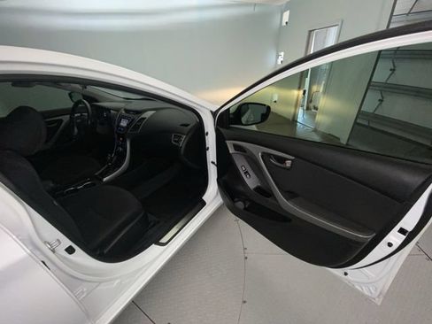 Used 2016 Hyundai Elantra Value Edition FWD image 24