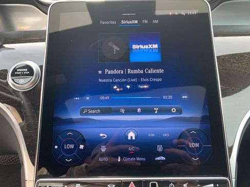 Used 2025 Mercedes-Benz GLC 300 4MATIC image 25