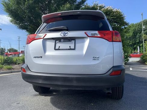 Used 2015 Toyota RAV4 XLE AWD/4WD image 7