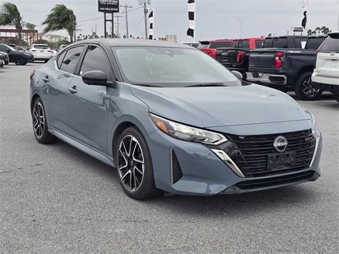 Used 2024 Nissan Sentra SR w/ SR Premium Package image 3