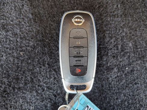 Certified 2024 Nissan Pathfinder SL image 33