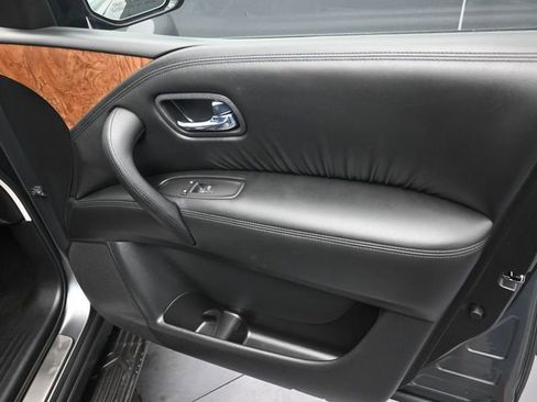 Used 2024 Nissan Armada SL w/ Captain's Chairs Package image 38