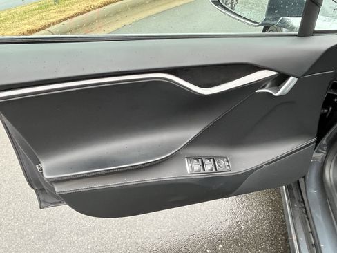 Used 2020 Tesla Model S Long Range Plus image 14