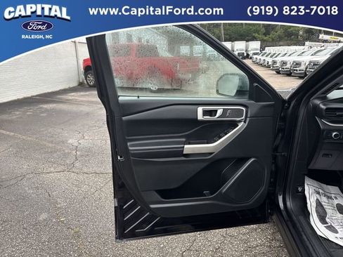 Certified 2022 Ford Explorer XLT image 19