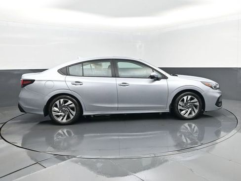 Used 2025 Subaru Legacy Limited image 4
