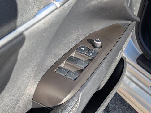 Used 2021 Toyota Camry XSE image 13