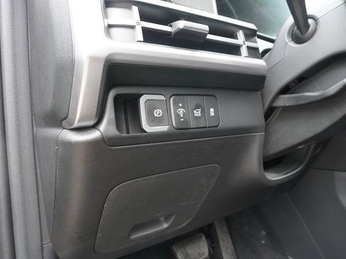 Used 2025 Hyundai Santa Fe SEL image 12