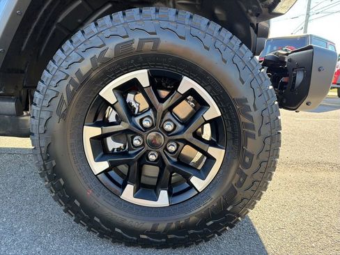 New 2026 Jeep Gladiator Rubicon AWD/4WD image 11
