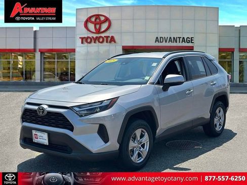 Certified 2025 Toyota RAV4 XLE AWD/4WD image 4