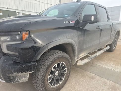 Used 2023 Chevrolet Silverado 1500 ZR2 w/ Technology Package image 1