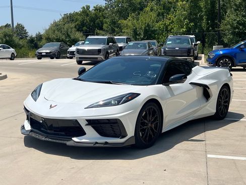 Used 2023 Chevrolet Corvette Stingray Premium Conv w/ Z51 Performance Package RWD image 5