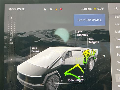 Used 2024 Tesla Cybertruck Cyberbeast AWD/4WD image 23