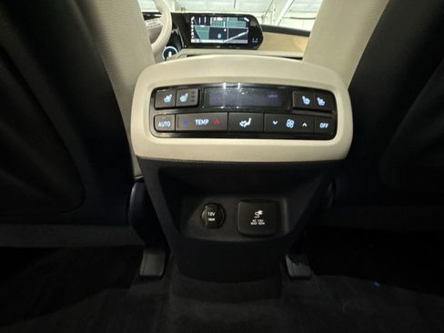 Used 2023 Hyundai Palisade Limited image 22
