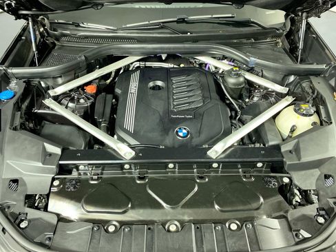 Used 2022 BMW X5 xDrive40i w/ Premium Package AWD/4WD image 27